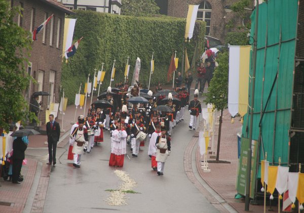 Broonk 2013 processie